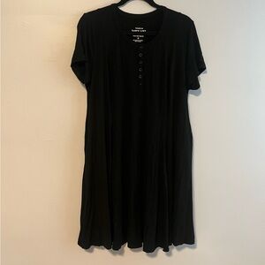 Torrid black dress size 0/ Large